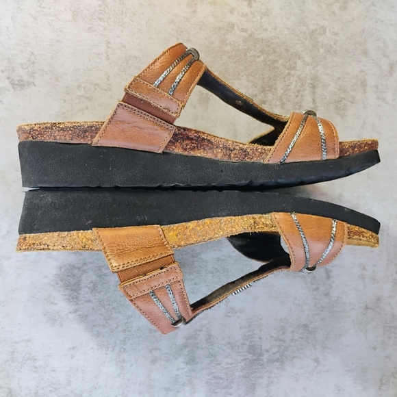NAOT Dana Tan Leather T Strap Sandals Womens EU 38 US 7 Bohemian Comfort Slip On - Picture 7 of 12